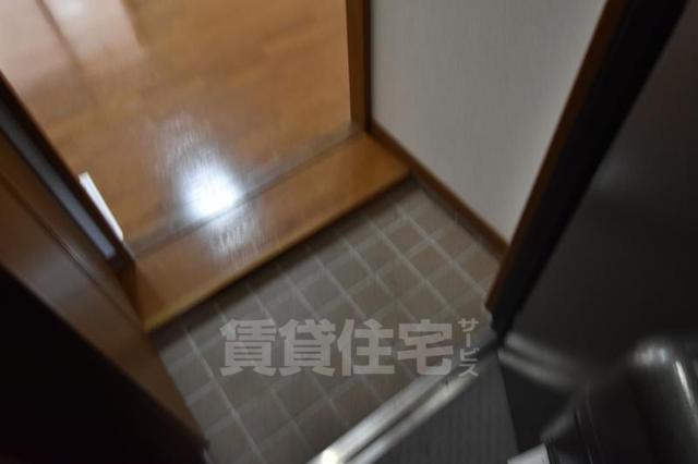 東千里OMパレス2の玄関写真