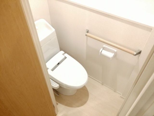 クレイノコニシハウスのトイレ写真