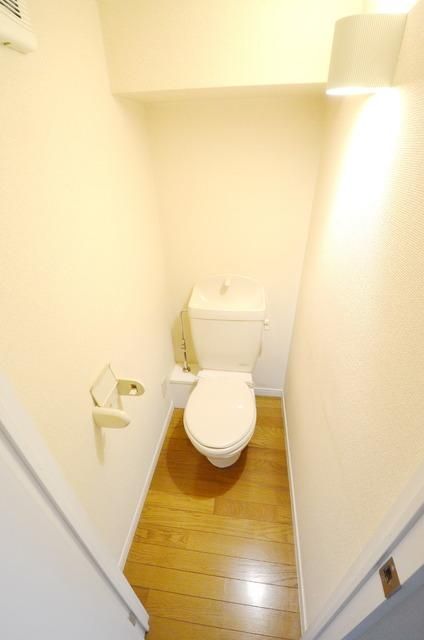 レオパレス原市弐番館のトイレ写真