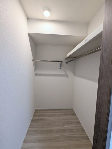 収納　ウォークインクローゼット