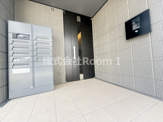 エントランス　建物の内部です