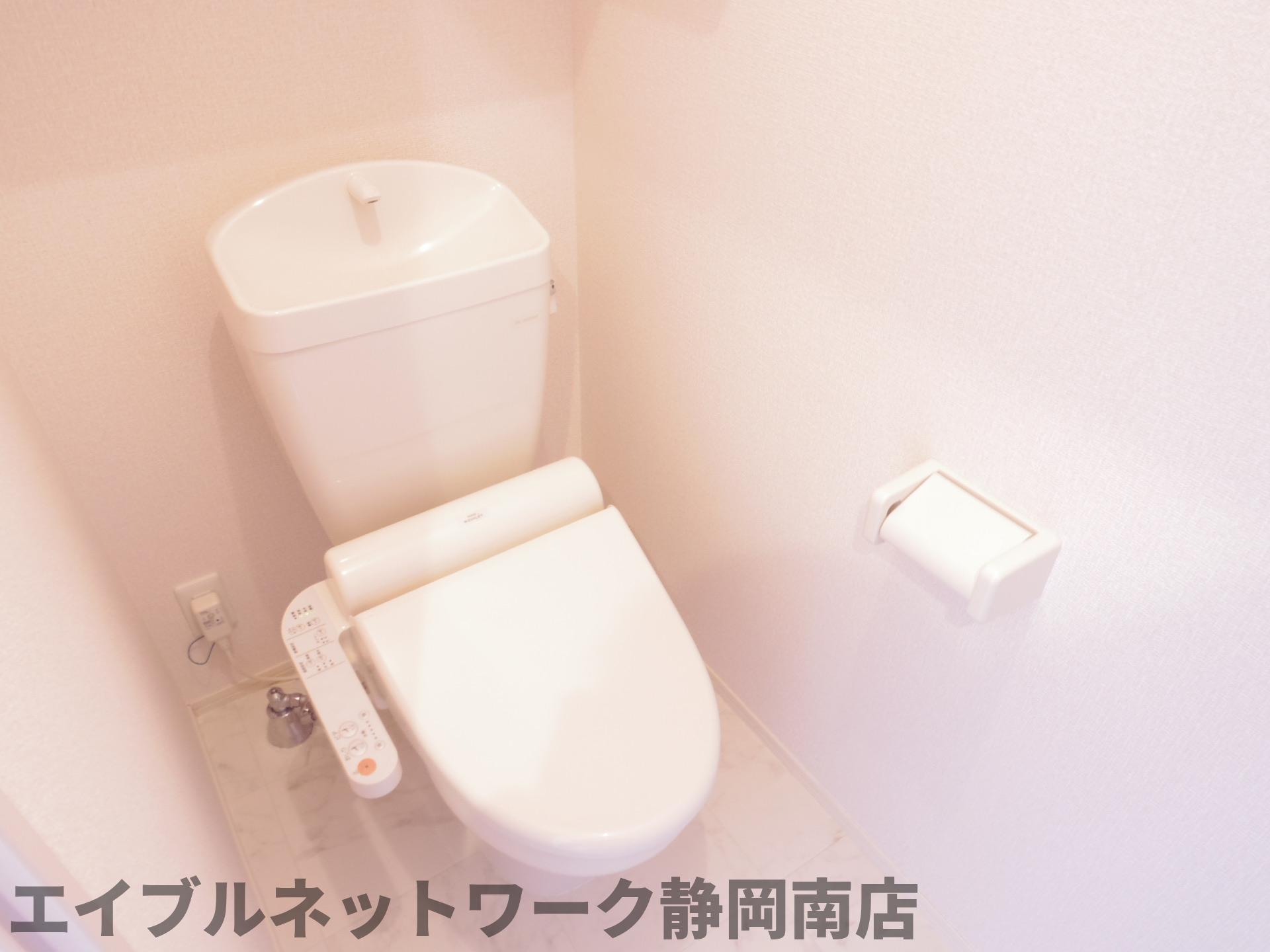 トイレ　同イメージ反転