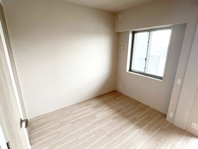 プラウド阪急塚口駅前の内装写真