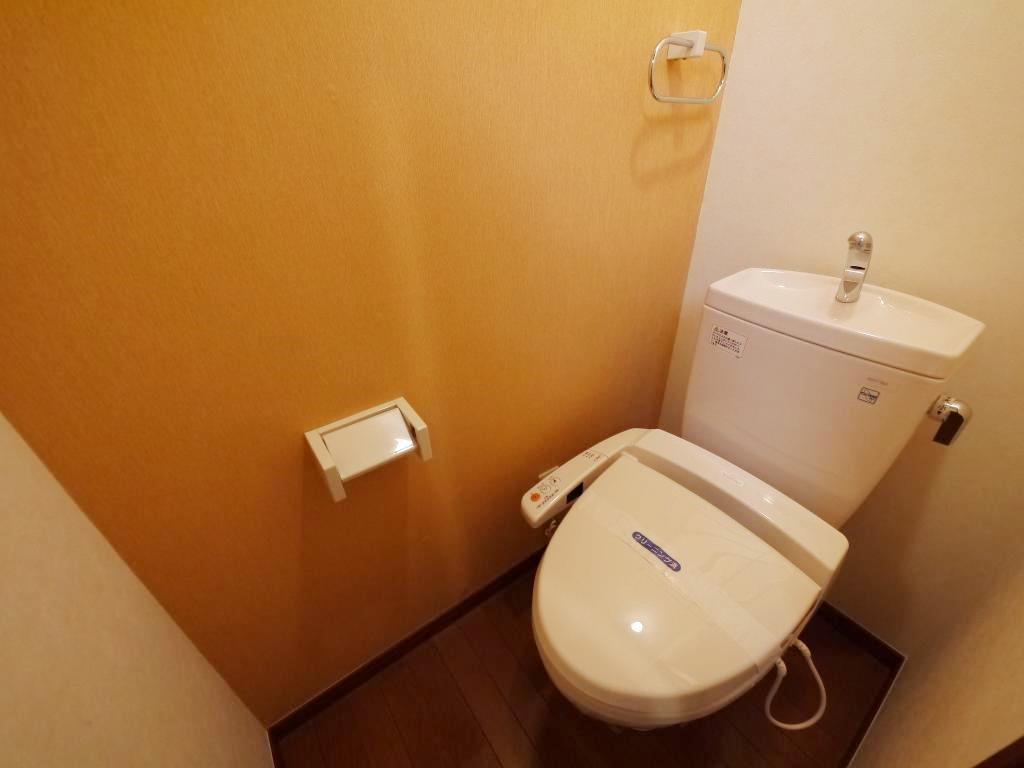 全健ハイム小松島のトイレ写真
