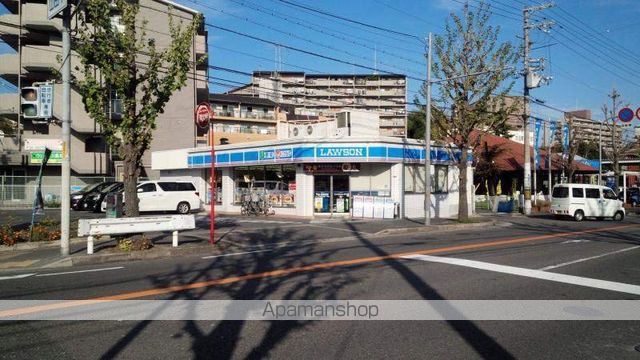 コンビニ　ローソン（コンビニ）まで479m