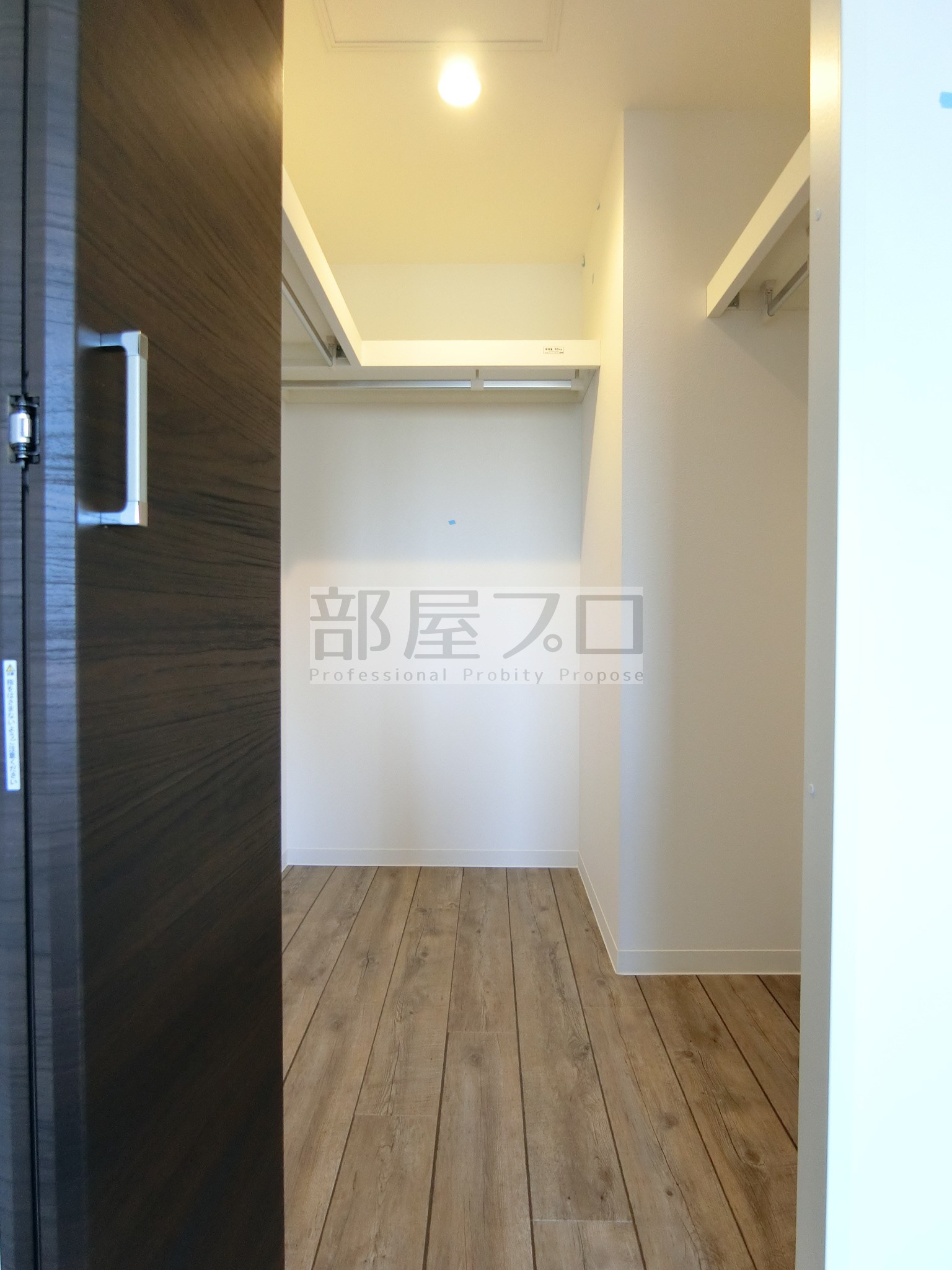 地下鉄南北線 中島公園駅 徒歩12分 5階建 築9年の内装写真