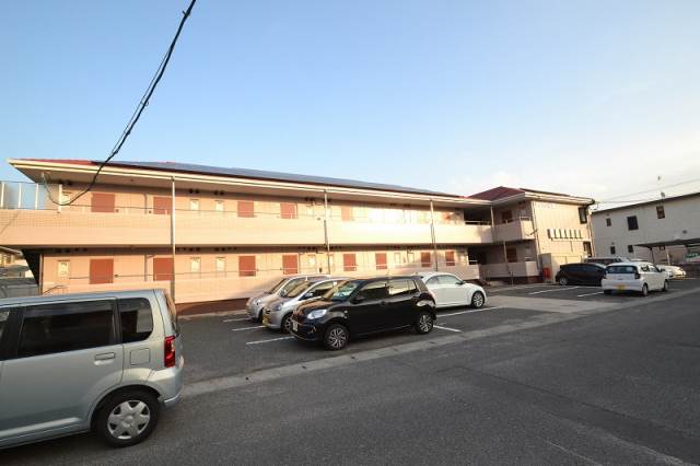 建物外観　ハイツ八之坪