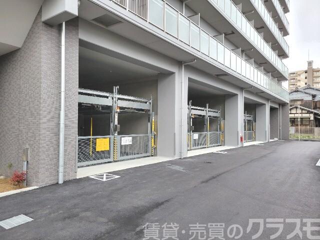 駐車場　敷地内駐車場