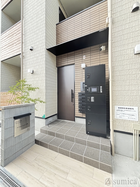 エントランス　オートロック完備・部外者はシャットアウト♪