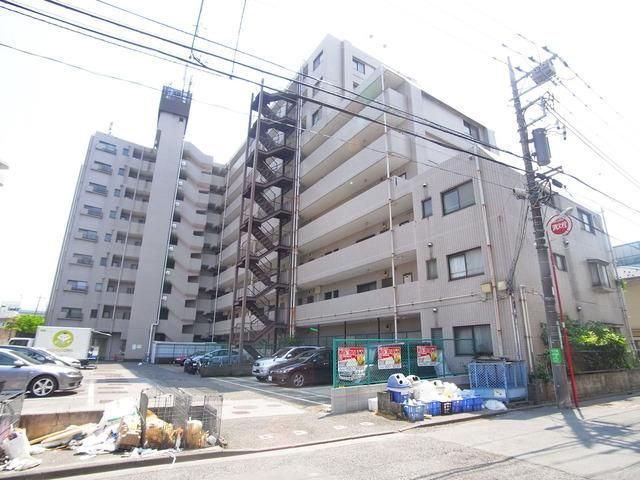建物外観　♪外観タイル貼で重厚感ある建物ですね！♪