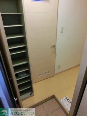 玄関　お問合せはタウンハウジングまで！※現地待合わせ相談可能