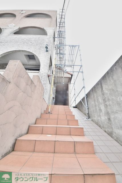 エントランス　お問合せはタウンハウジングまで！※現地待合わせ相談可能