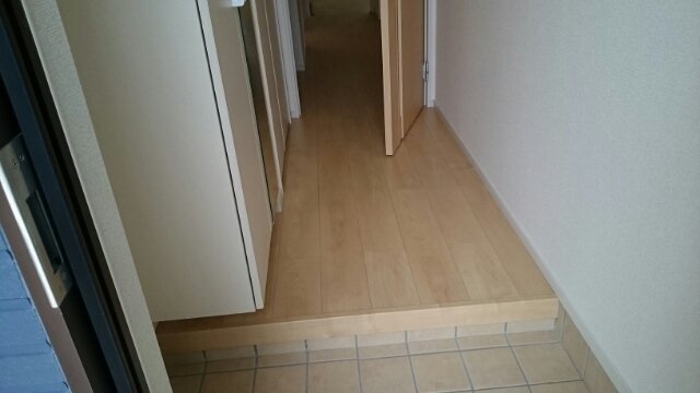 玄関　シンプルで使いやすい玄関です