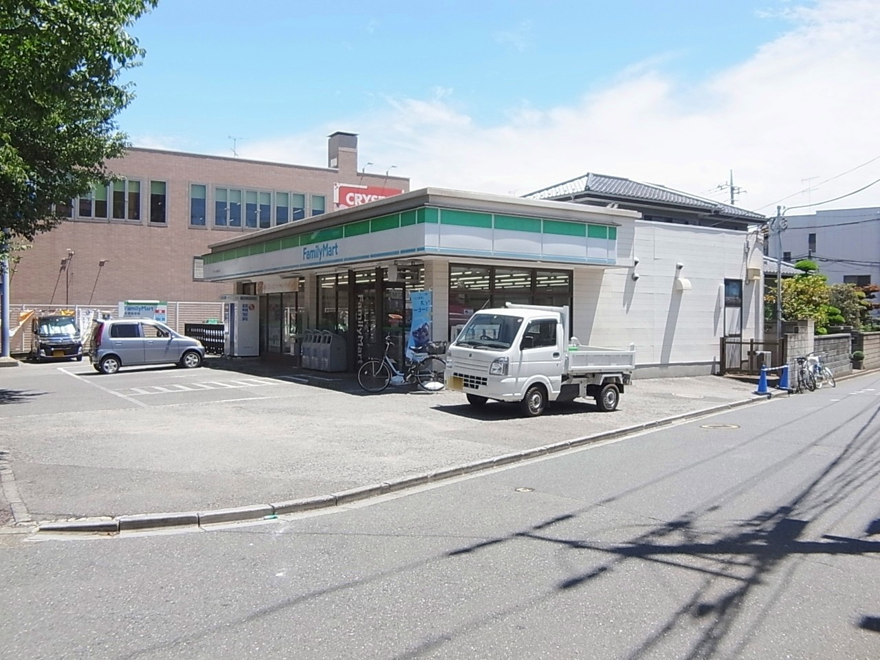 コンビニ　ファミリーマート八柱桜通り店（コンビニ）まで744m