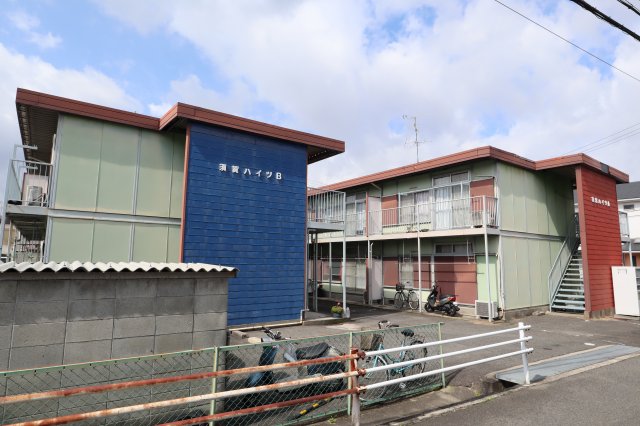 須賀ハイツA棟の建物外観