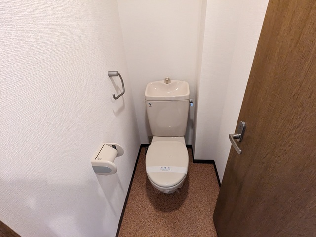 【茨木市永代町のマンションのトイレ】