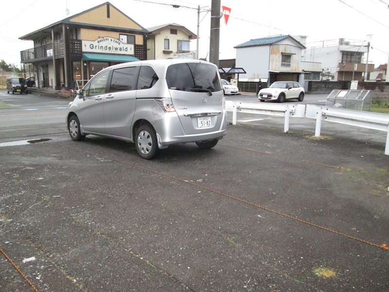 【稲敷郡阿見町大字青宿のアパートの駐車場】