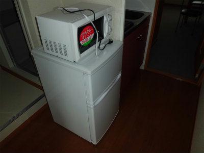 その他　冷蔵庫と電子レンジ。