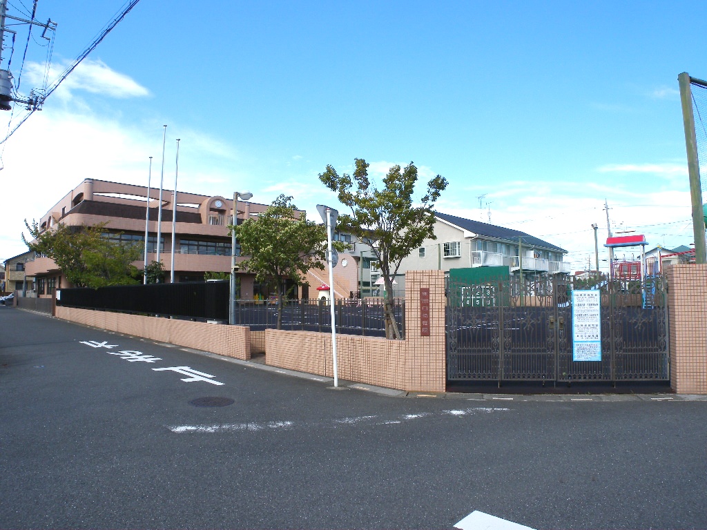 【川口市戸塚東のアパートの幼稚園・保育園】