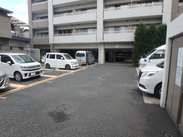 【風雅の駐車場】