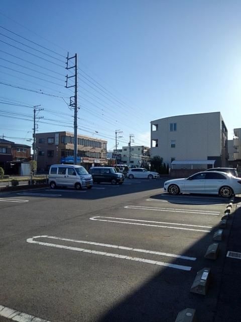 【長久手市山野田のアパートの駐車場】