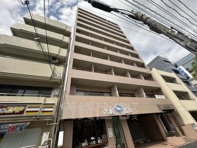 【広島市中区西十日市町のマンションの建物外観】