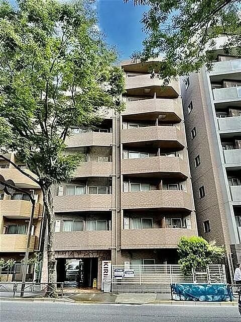 杉並区上高井戸のマンションの建物外観