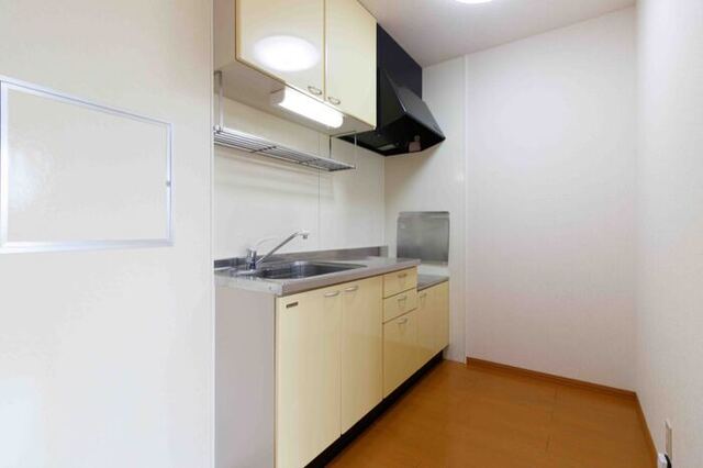 キッチン　２０５・キッチン