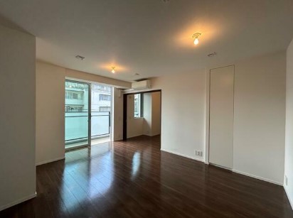 居室・リビング　内観