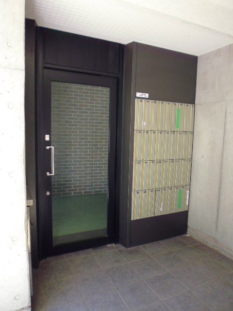 エントランス　外観3