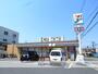 コンビニ　セブンイレブン（コンビニ）まで812m