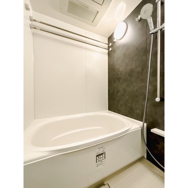 バス・シャワールーム　※写真は同タイプ住戸です。