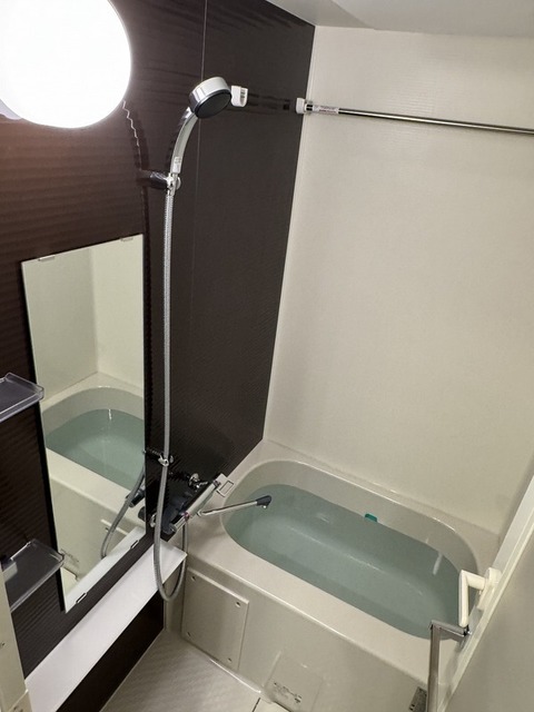 バス・シャワールーム