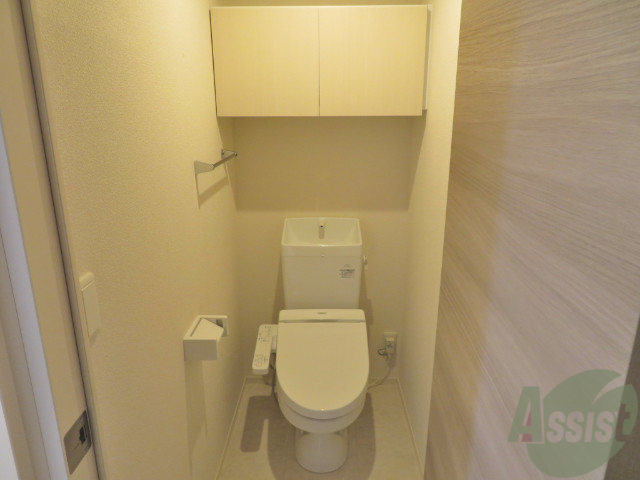 トイレ　ウォシュレット機能がついたトイレです。安心して使用できますね