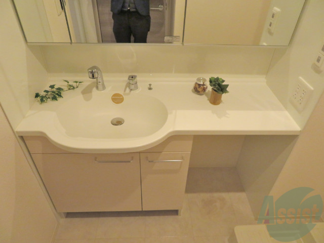 洗面設備　洗面台は独立していて、使いやすそうです。