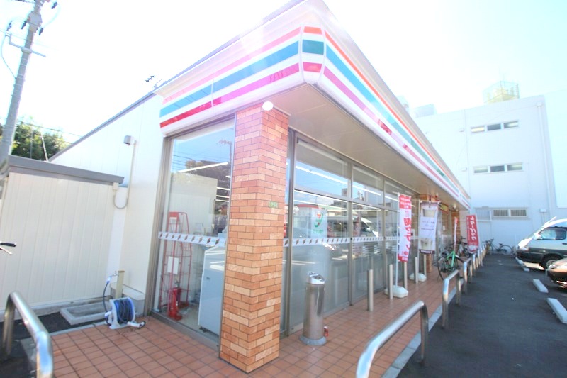 コンビニ　セブンイレブン広島大芝1丁目店（コンビニ）まで446m