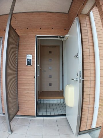 玄関　収納もある玄関です