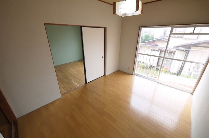 居室・リビング　西側洋室6帖