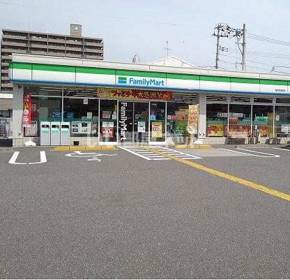 コンビニ　ファミリーマート 高知仲田町店（コンビニ）まで1407m