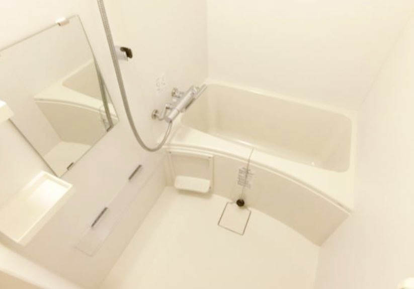 バス・シャワールーム　★ゆったりとできる広さの浴槽★