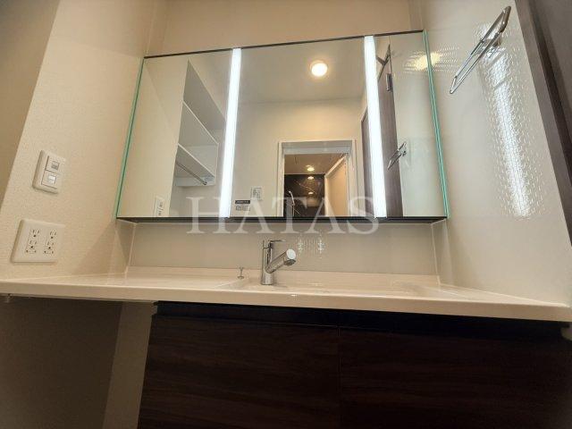 洗面設備　同物件別部屋です。