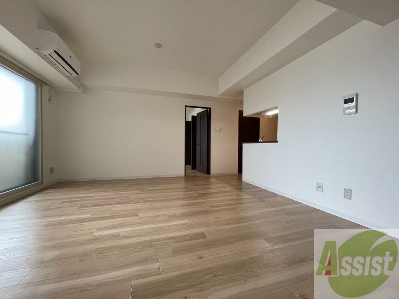 居室・リビング　広くてキレイなお部屋が広がっていて、充実した生活が送れそう。