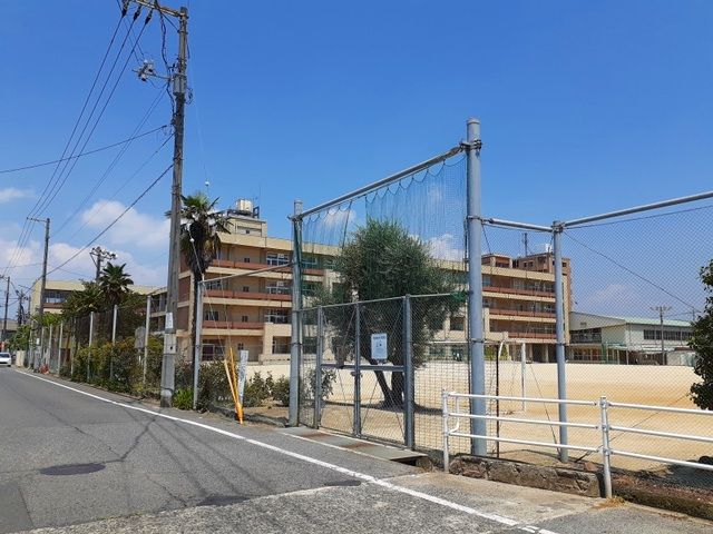 小学校　手城小学校（小学校）まで450m