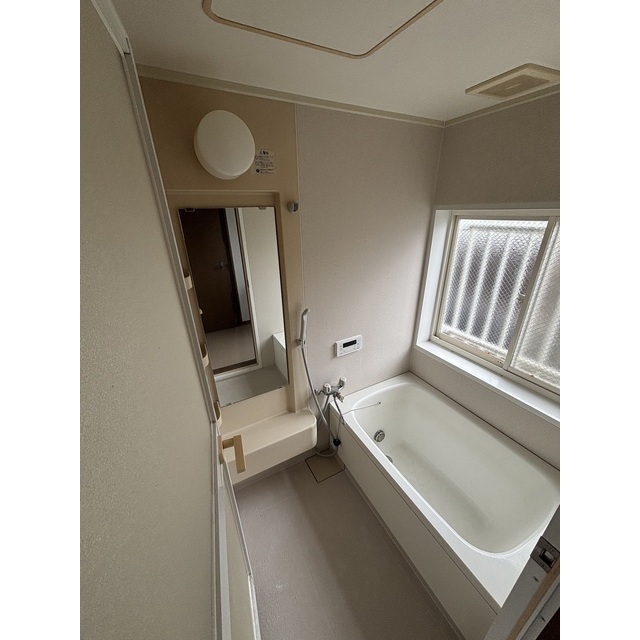 バス・シャワールーム　バス