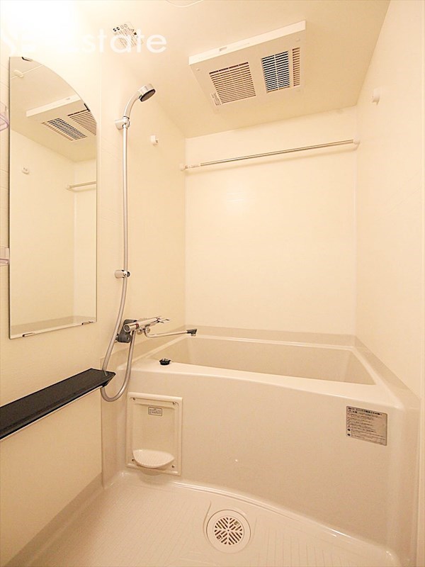 バス・シャワールーム　バスルーム