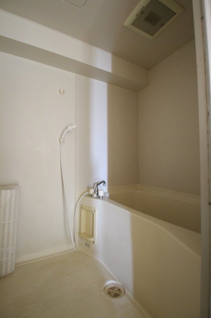 バス・シャワールーム　同物件別号室の写真