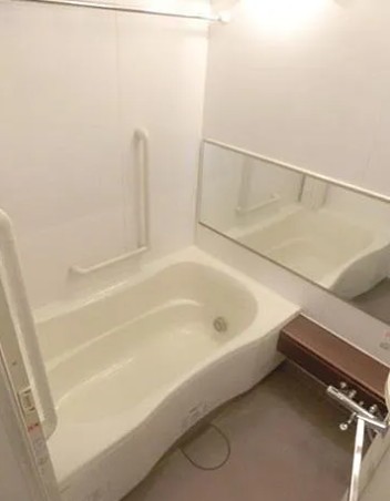 バス・シャワールーム　ゆったり過ごせるお風呂です