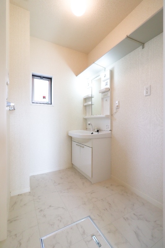 洗面設備　図面と現状に相違がある場合には現状を優先