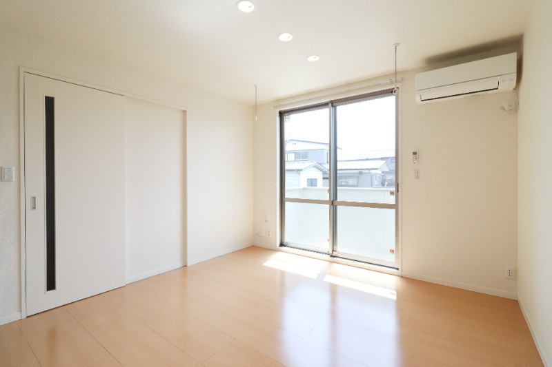 居室・リビング　図面と現状に相違がある場合には現状を優先