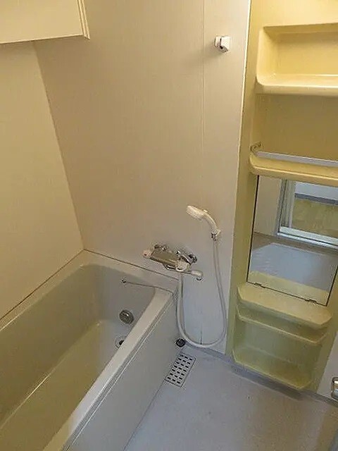 バス・シャワールーム　※別部屋参考写真